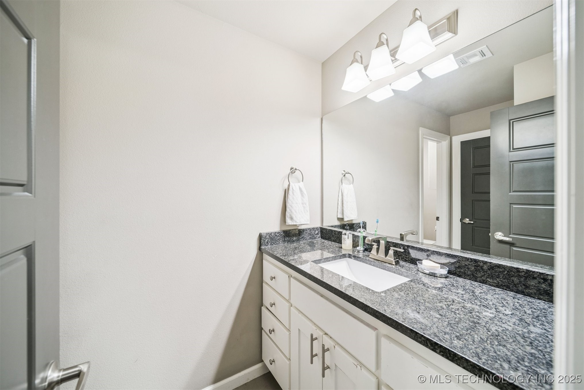 19236 E Twin Creeks Drive Property Photo 34