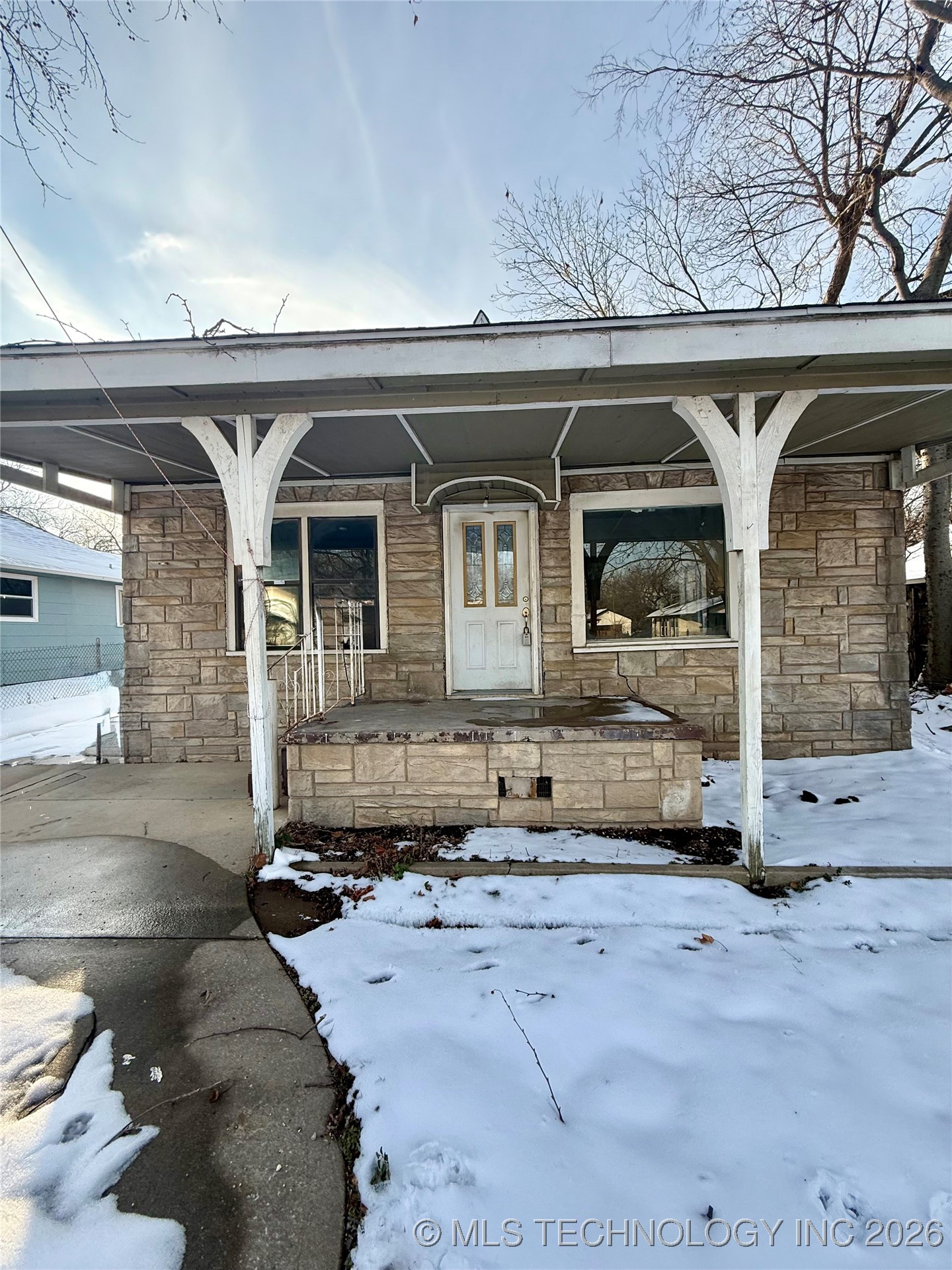 842 N Gary Avenue Property Photo 1