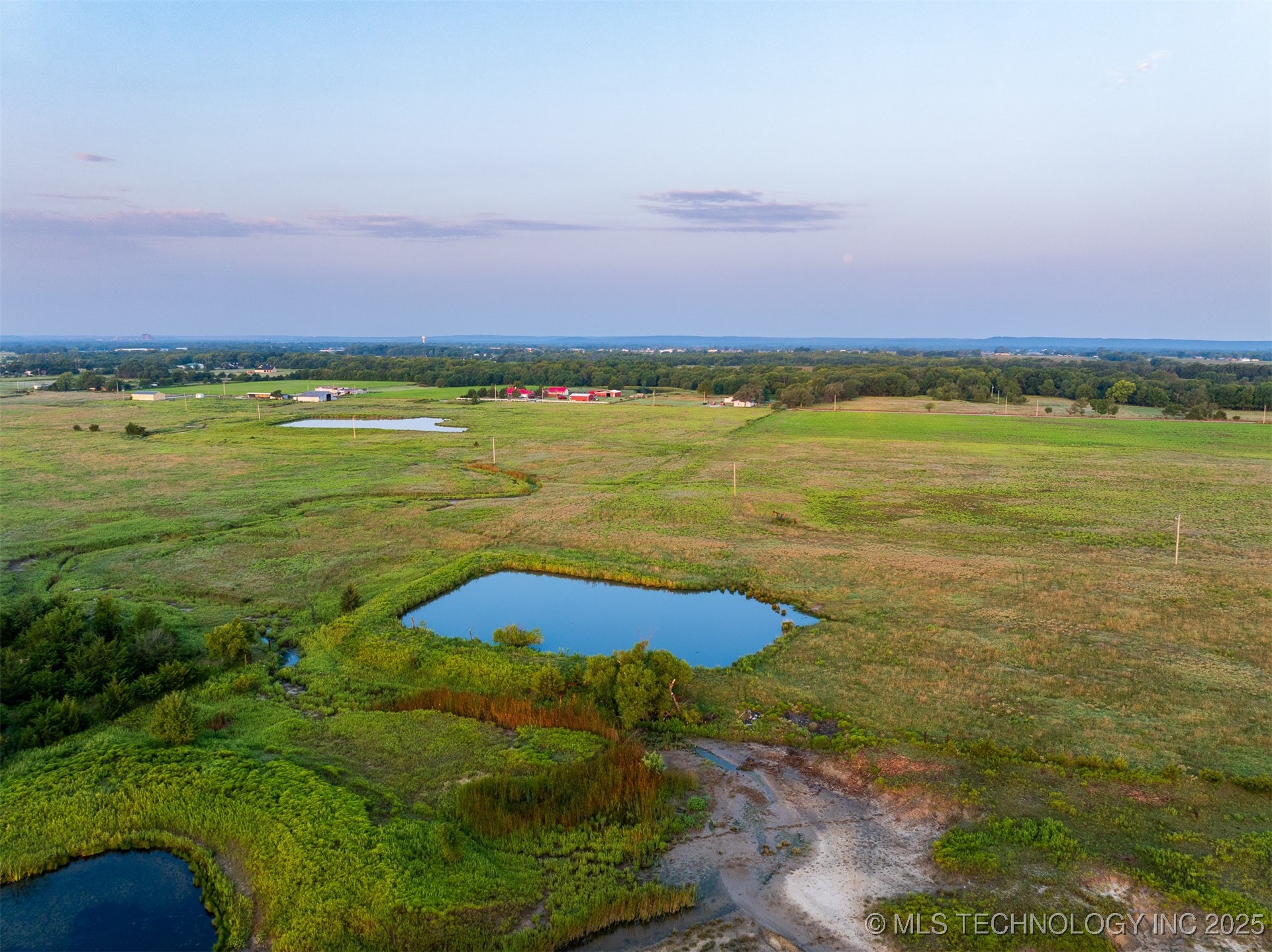 6 N 3990 Road Property Photo 9