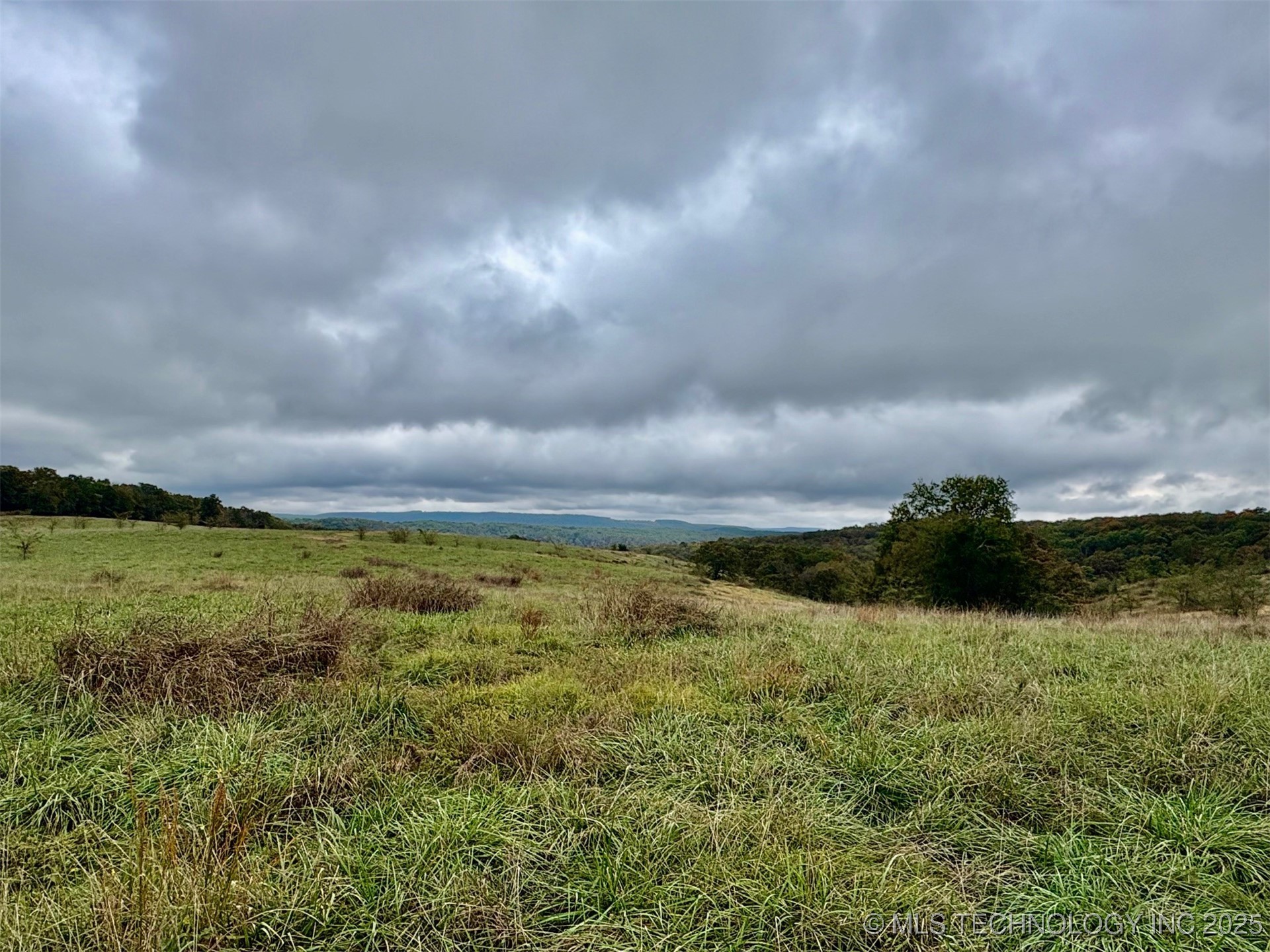 E 845 Road E Property Photo 7