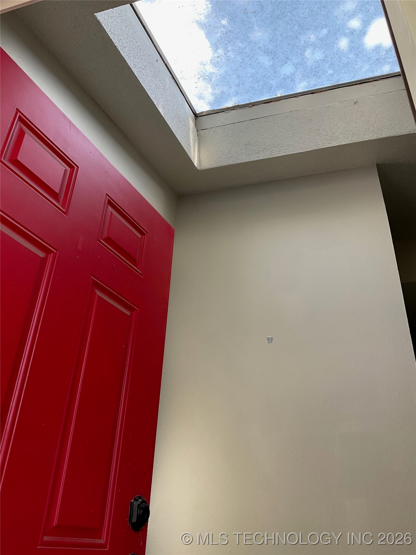 1412 E 38th Street D Property Photo 3