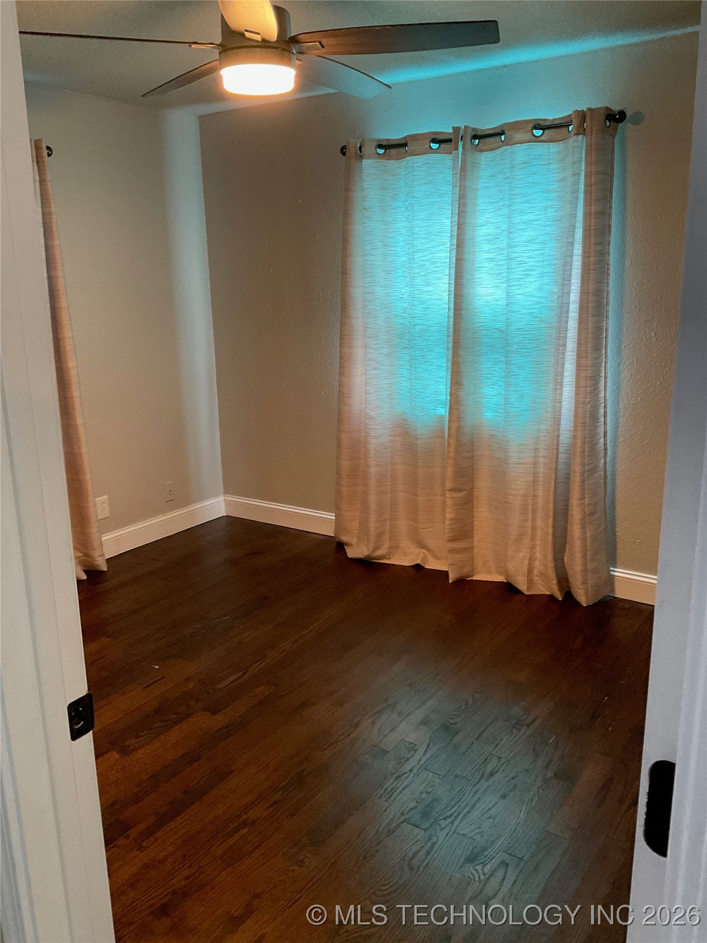 1412 E 38th Street D Property Photo 17