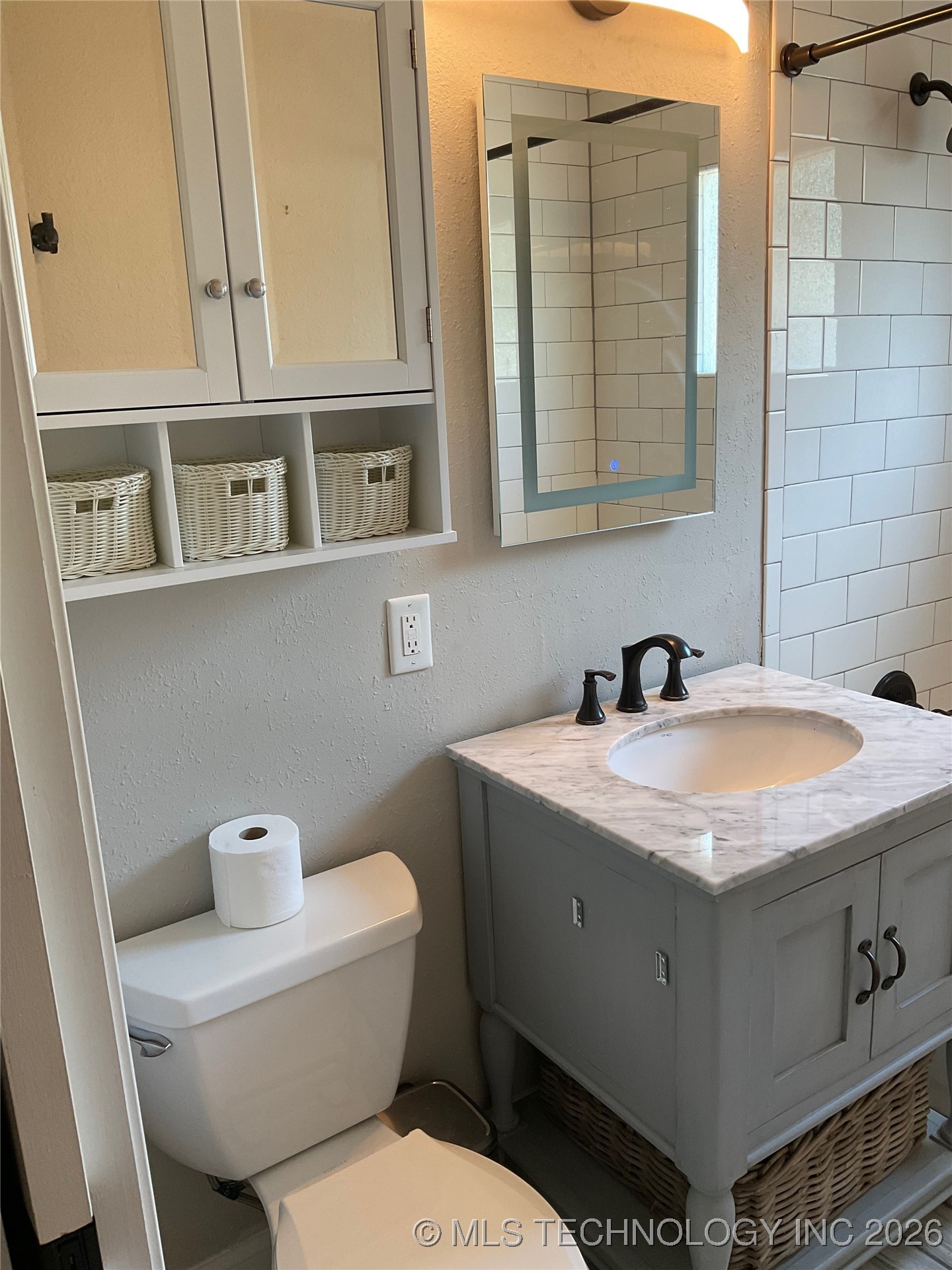 1412 E 38th Street D Property Photo 18