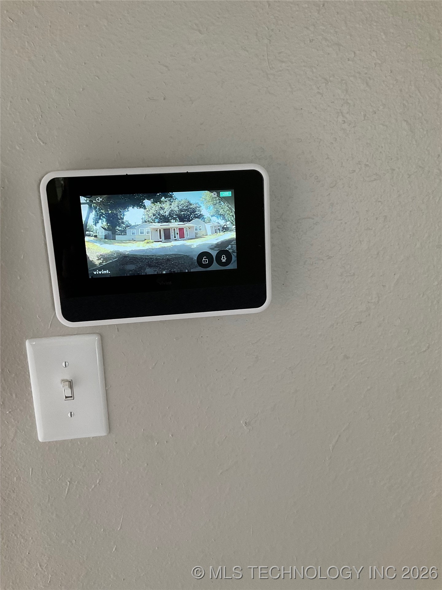 1412 E 38th Street D Property Photo 19