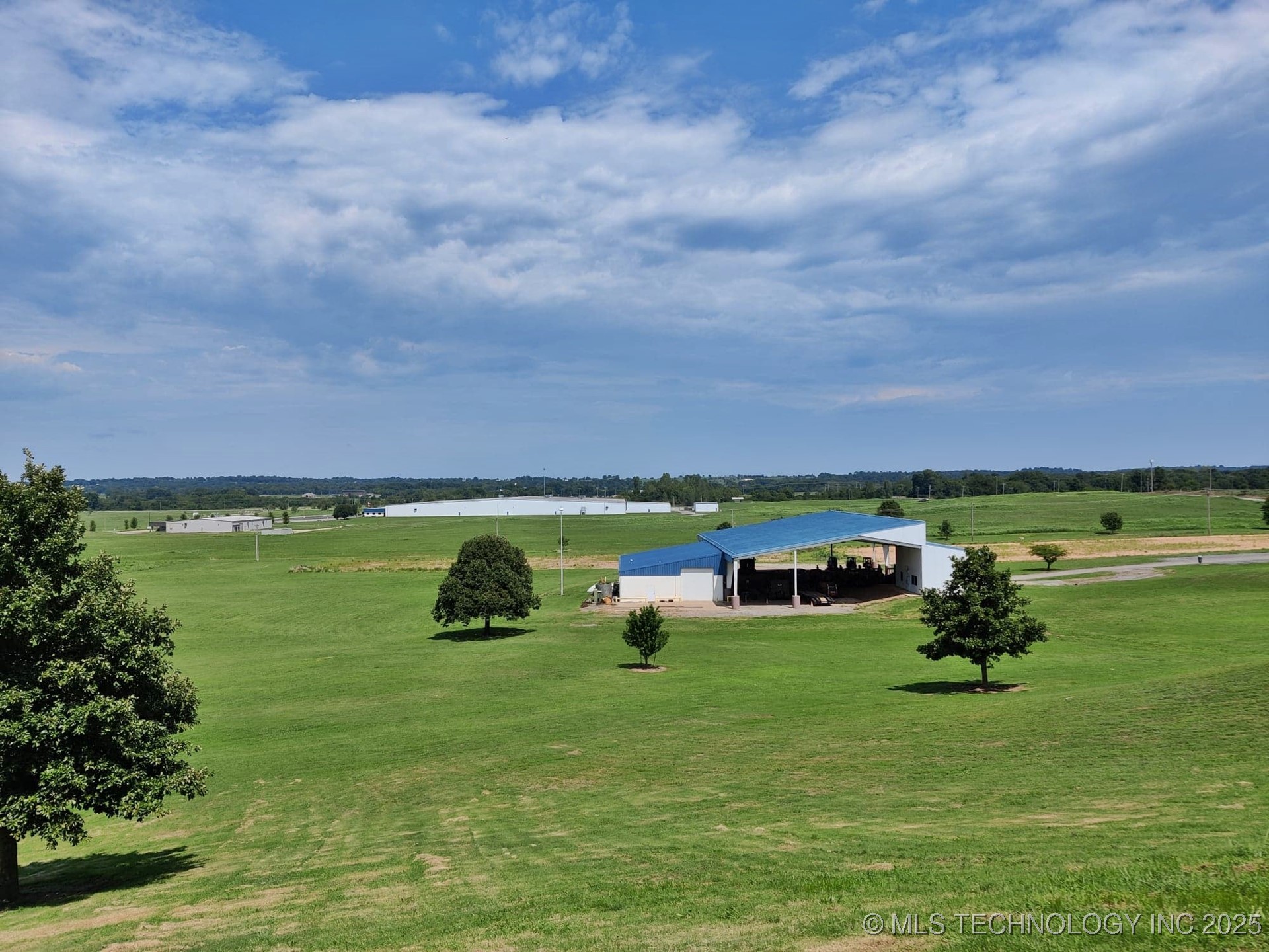 401 Airport Parkway Property Photo 32