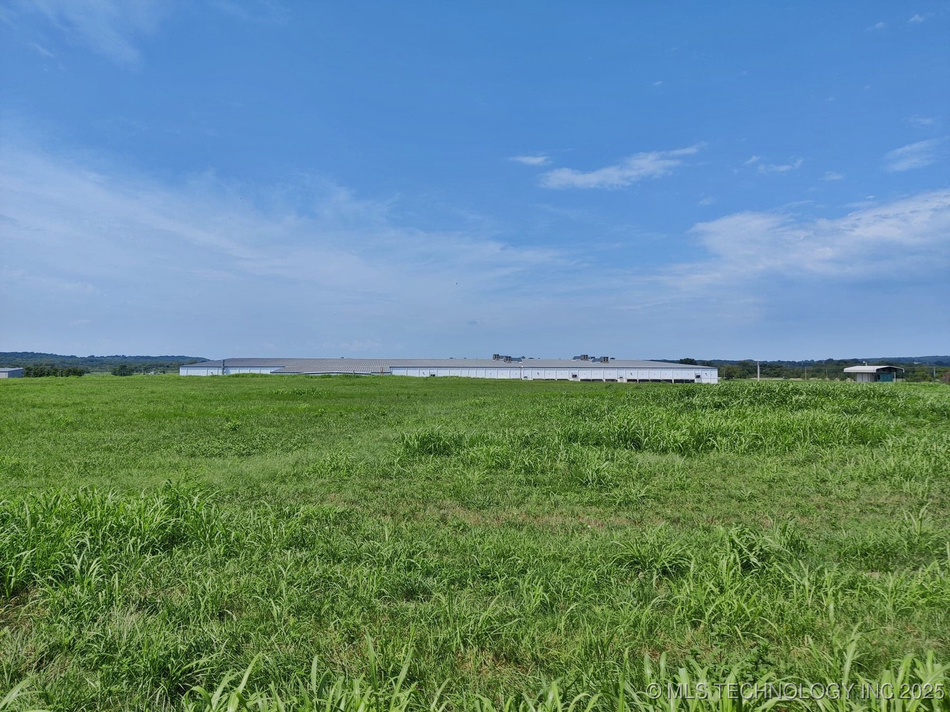 501 Airport Parkway Property Photo 23