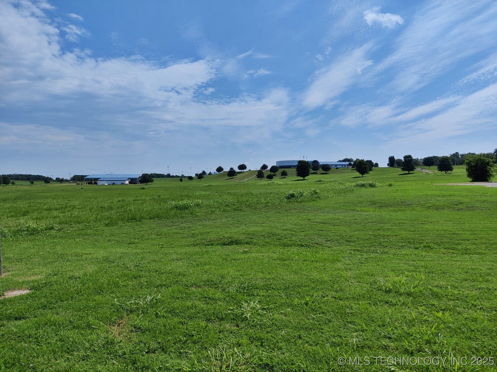 601 Airport Parkway Property Photo 25