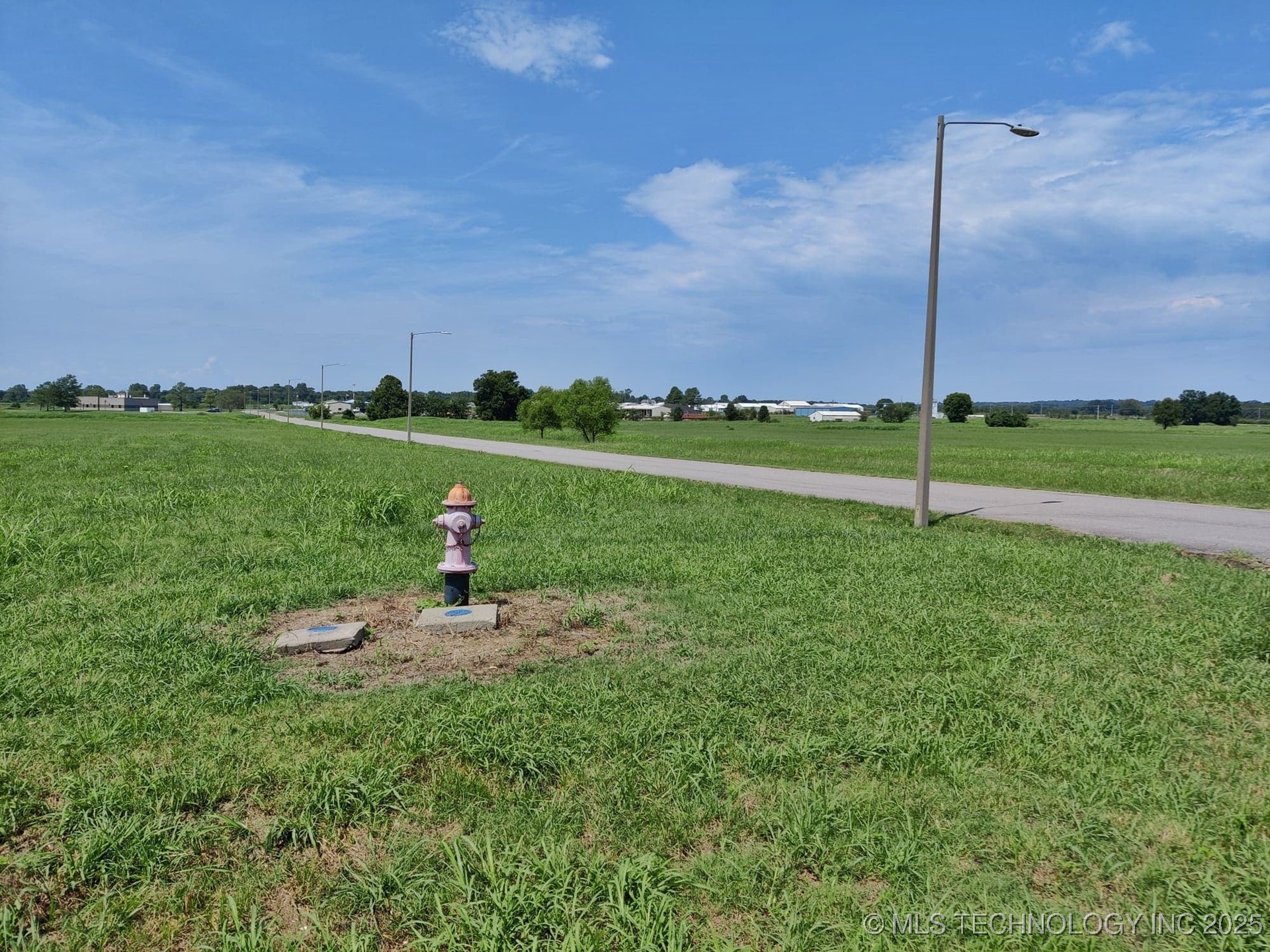 601 Airport Parkway Property Photo 34