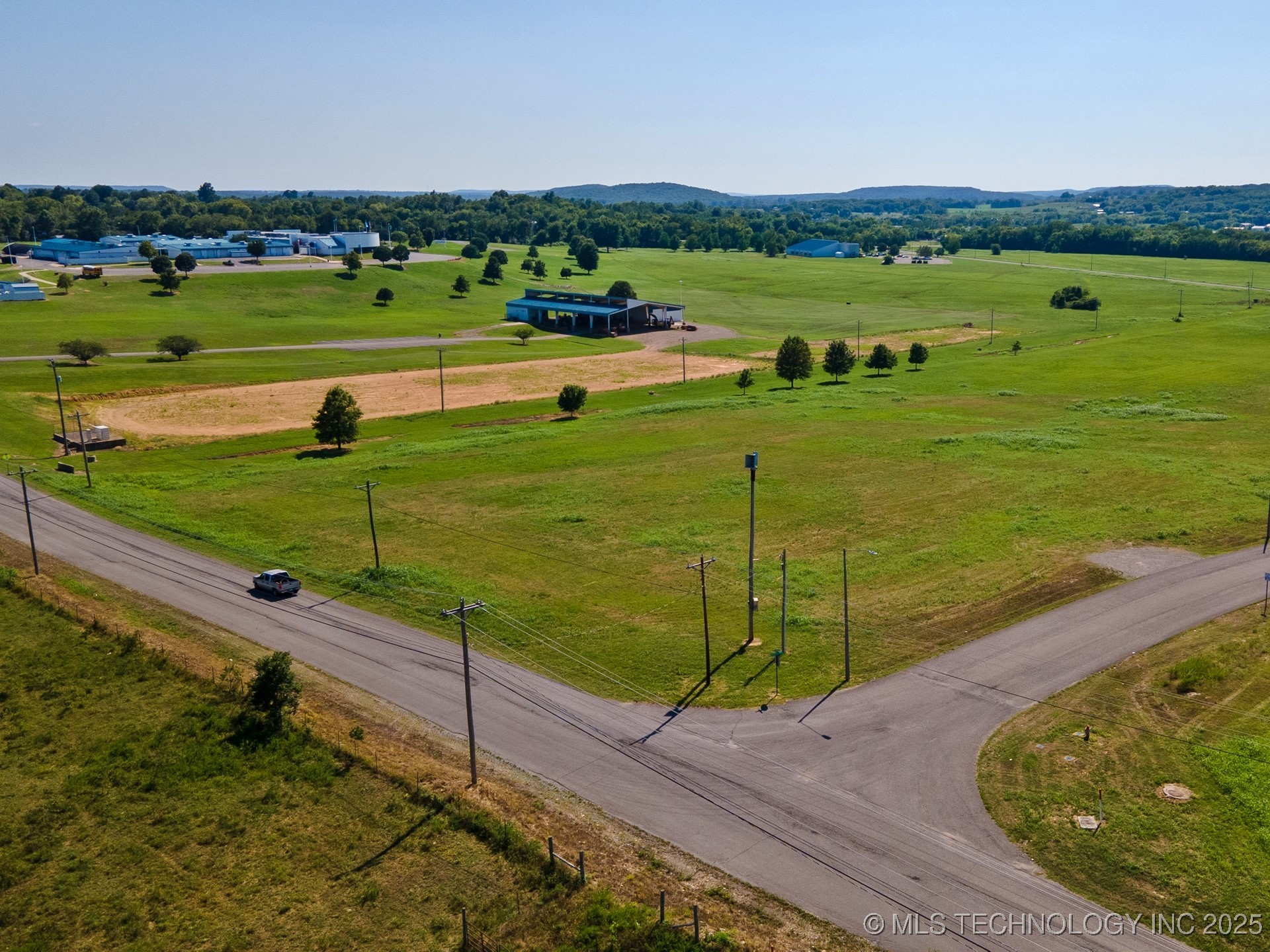 500 N Moccasin Avenue Property Photo 20