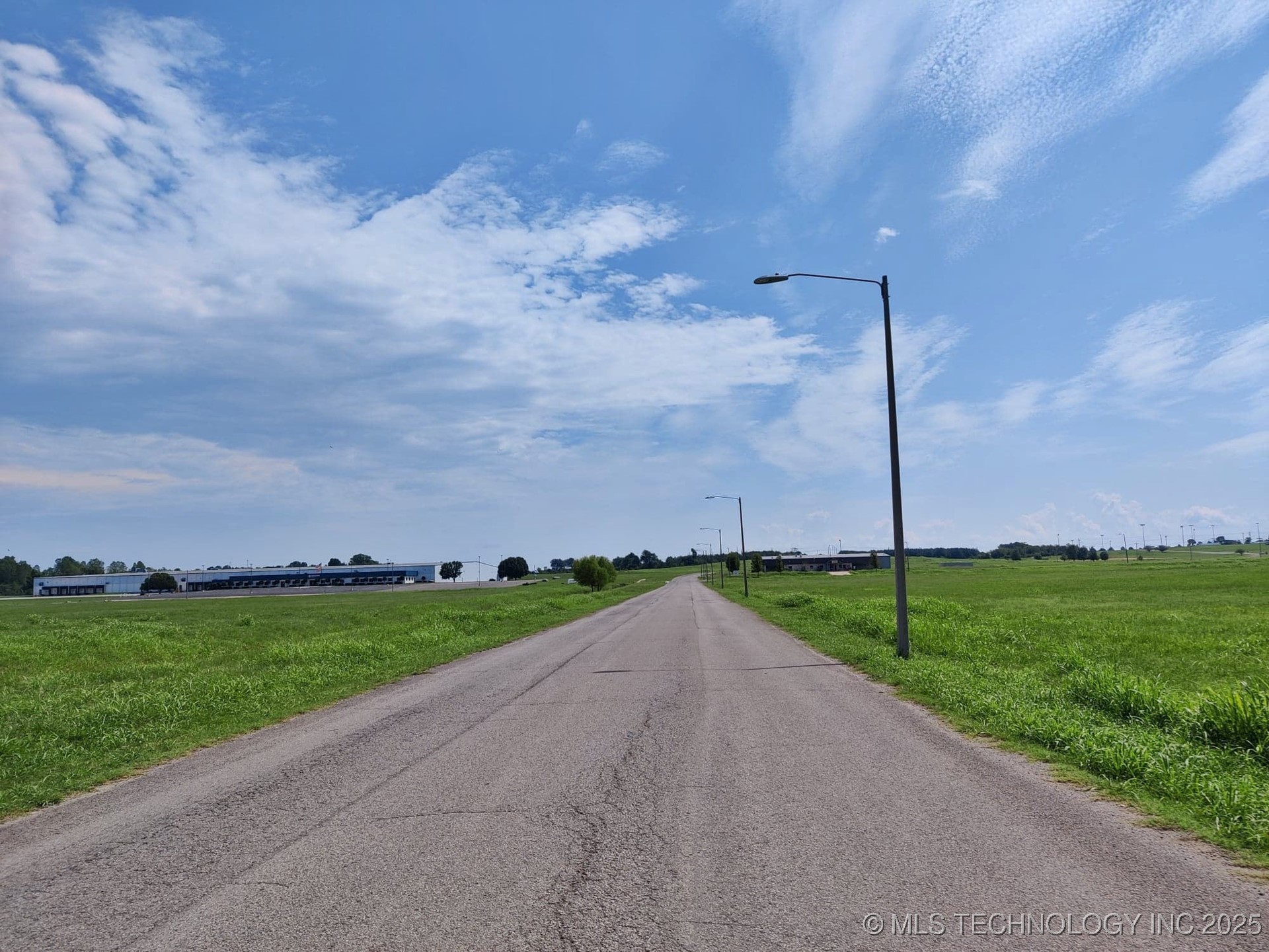 520 N Moccasin Avenue Property Photo 28