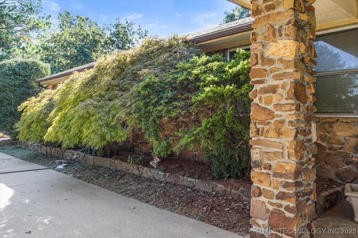 1804 E Hollow Oak Road Property Photo 10