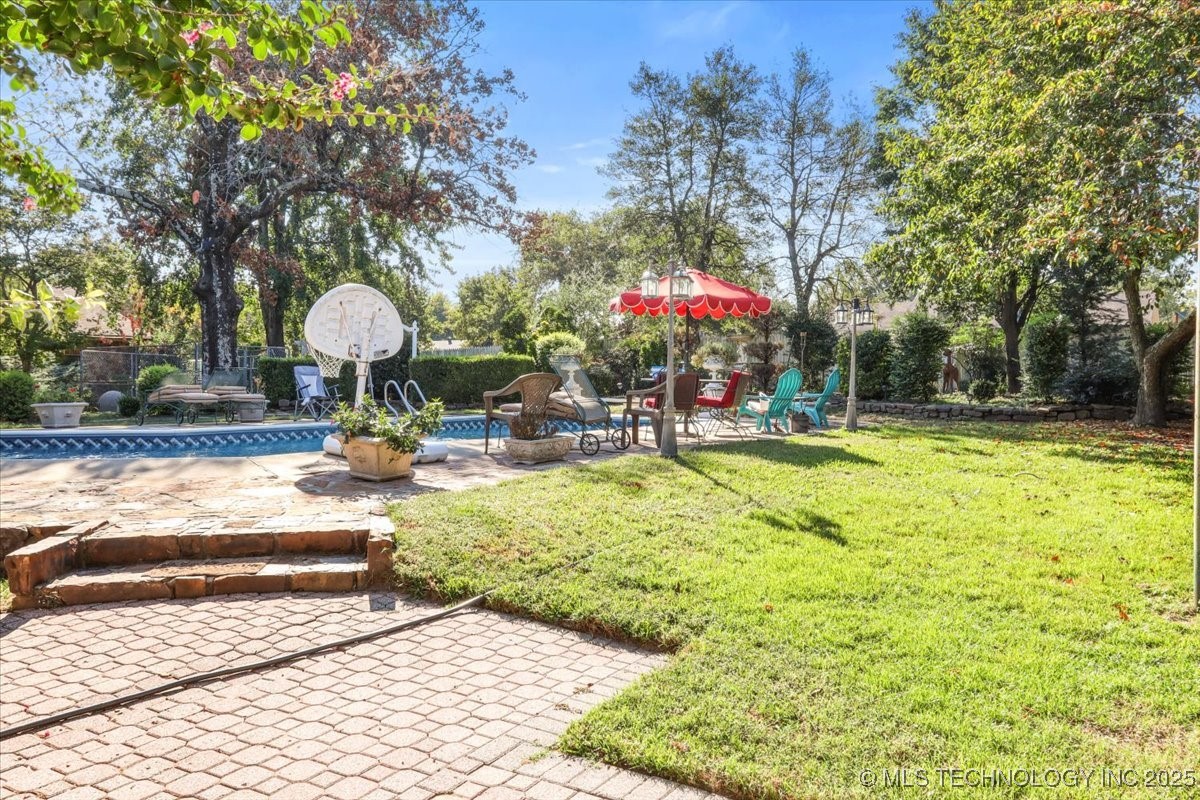 1804 E Hollow Oak Road Property Photo 18