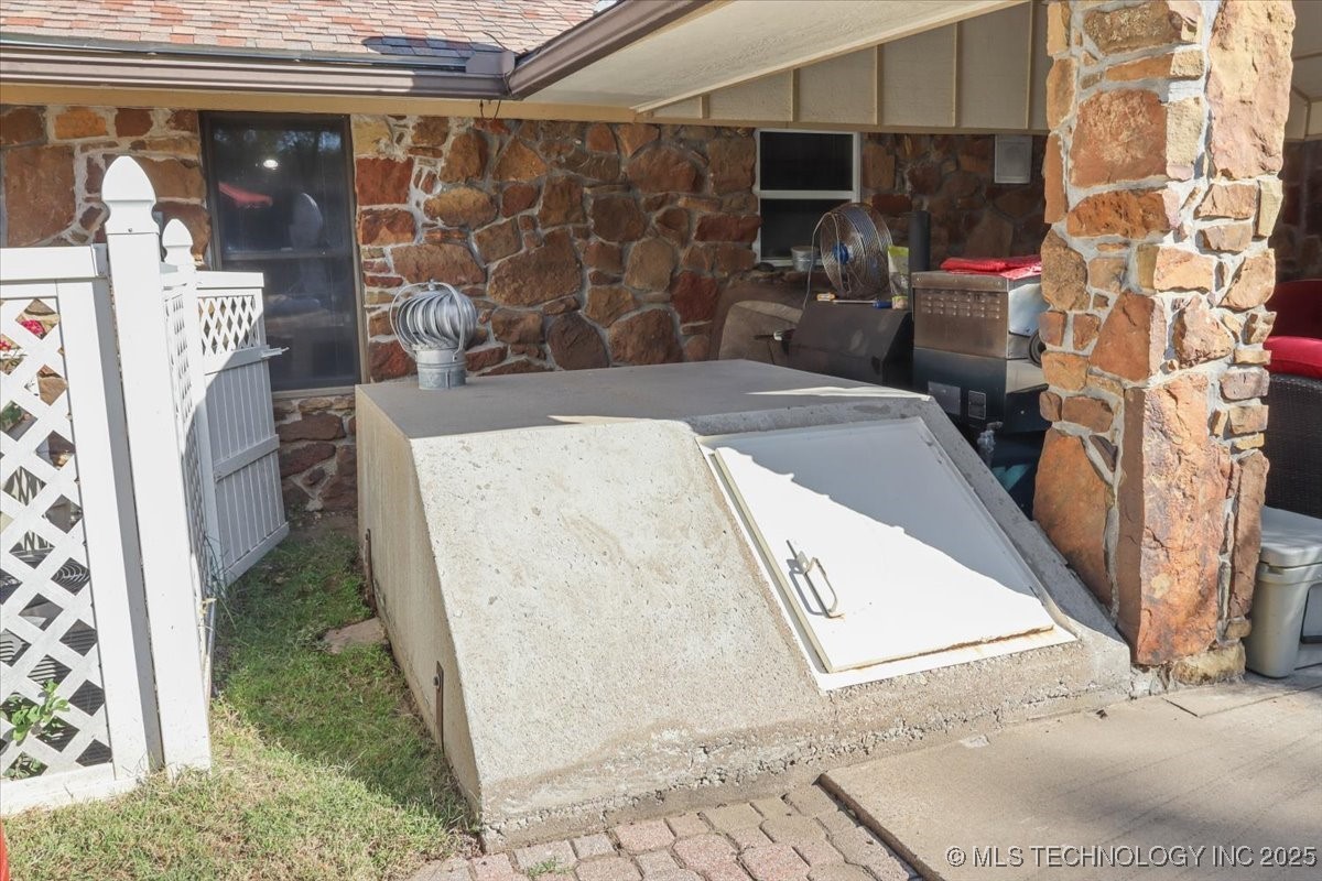 1804 E Hollow Oak Road Property Photo 20