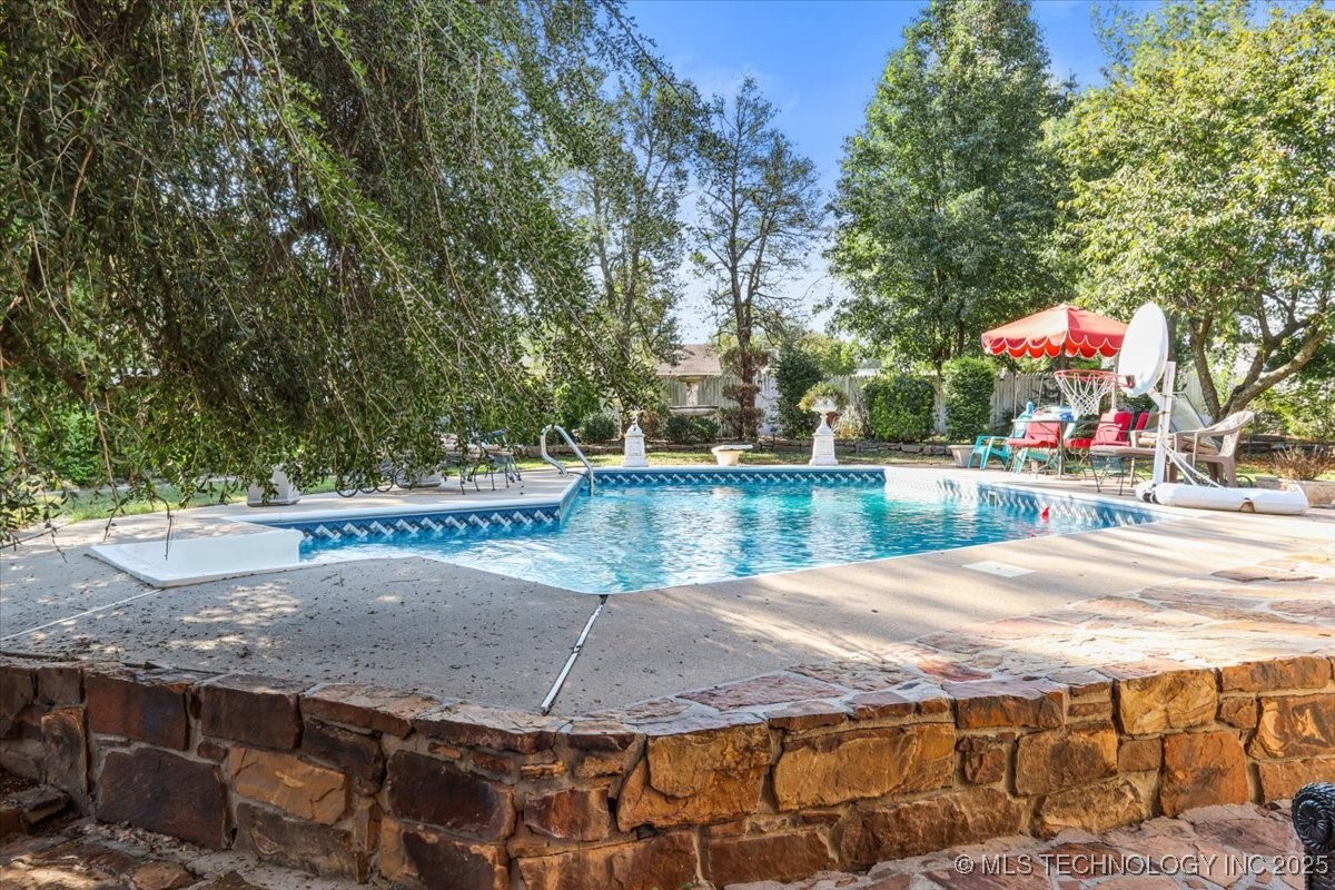 1804 E Hollow Oak Road Property Photo 21