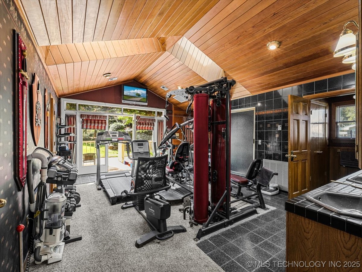 1804 E Hollow Oak Road Property Photo 43