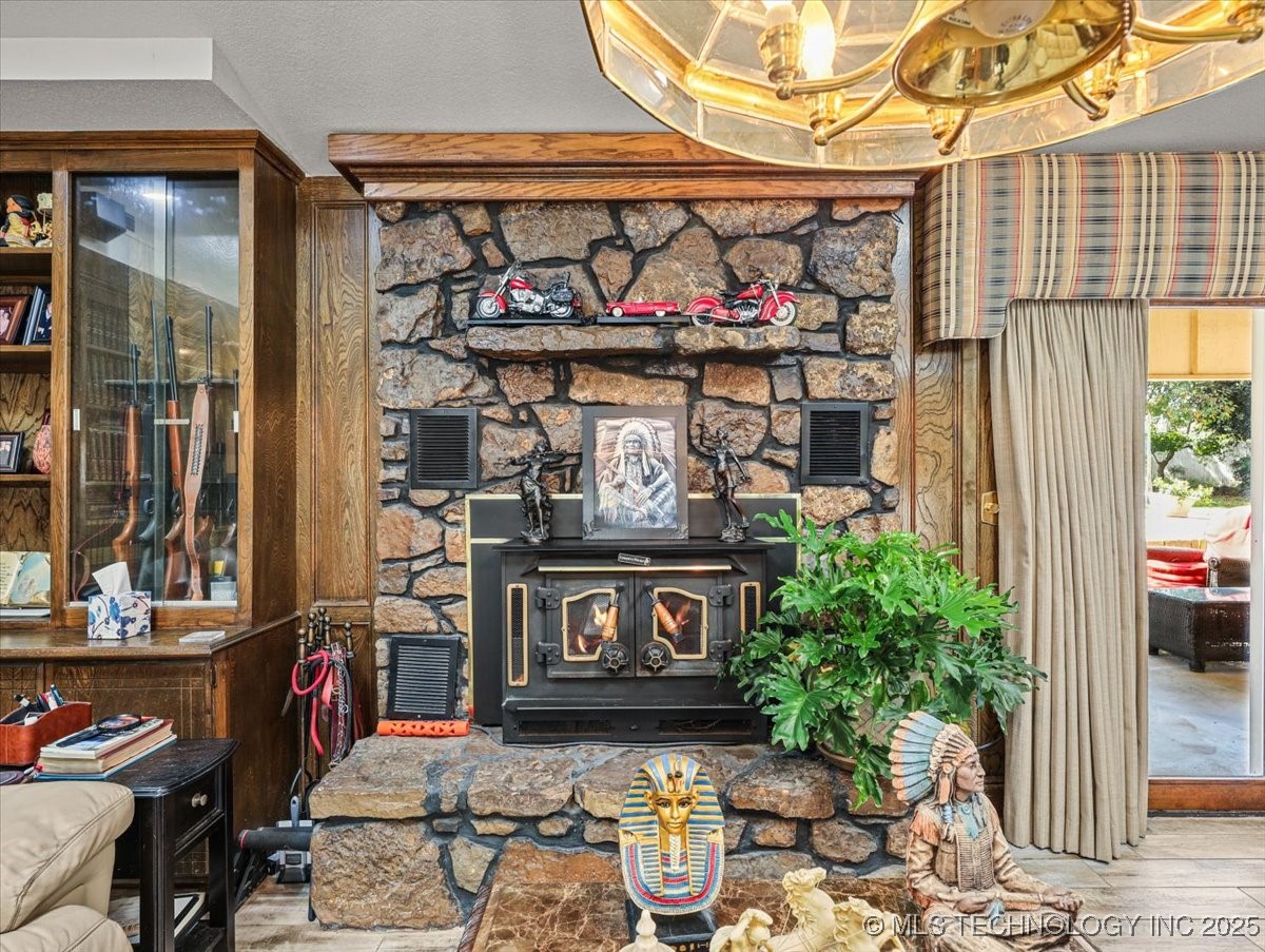 1804 E Hollow Oak Road Property Photo 52