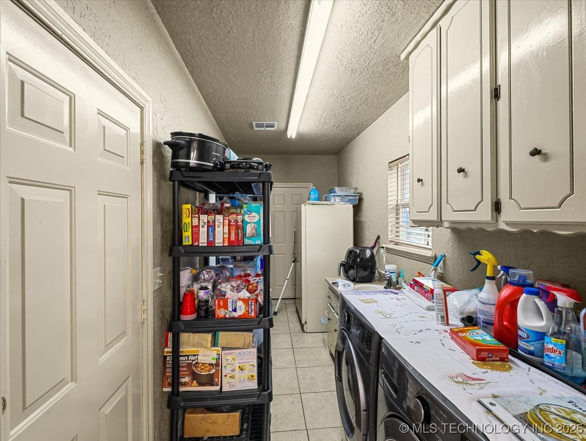 1804 E Hollow Oak Road Property Photo 60