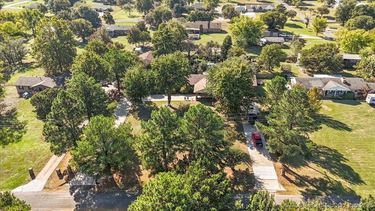 1804 E Hollow Oak Road Property Photo 68