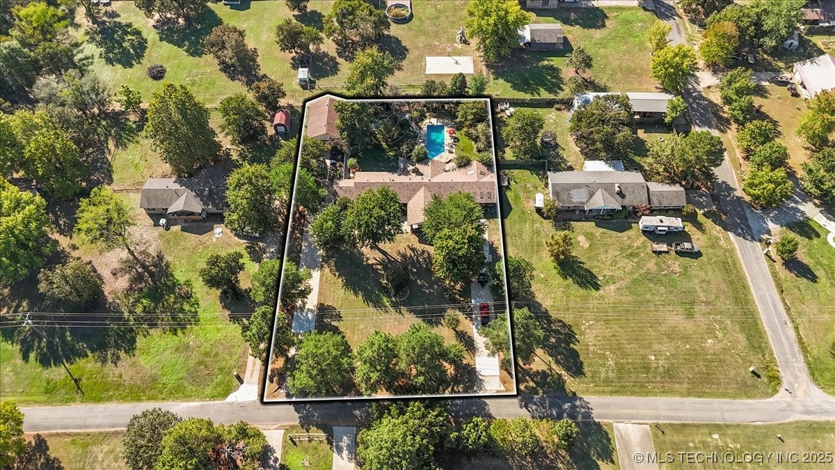 1804 E Hollow Oak Road Property Photo 69