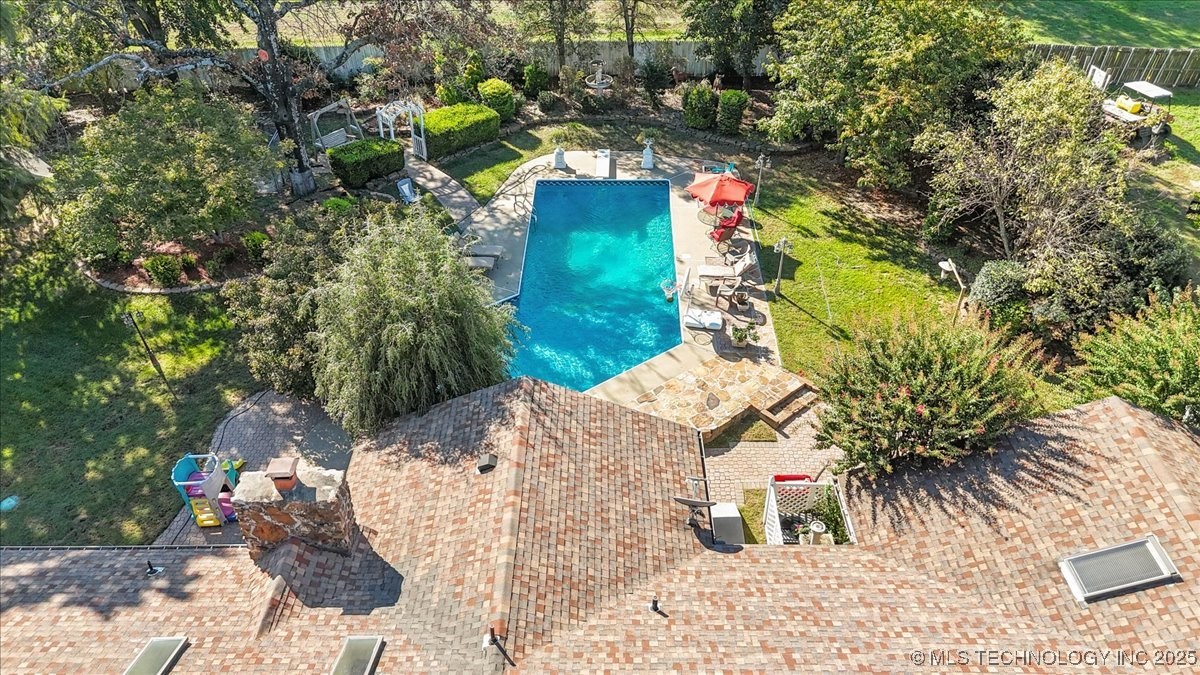 1804 E Hollow Oak Road Property Photo 71