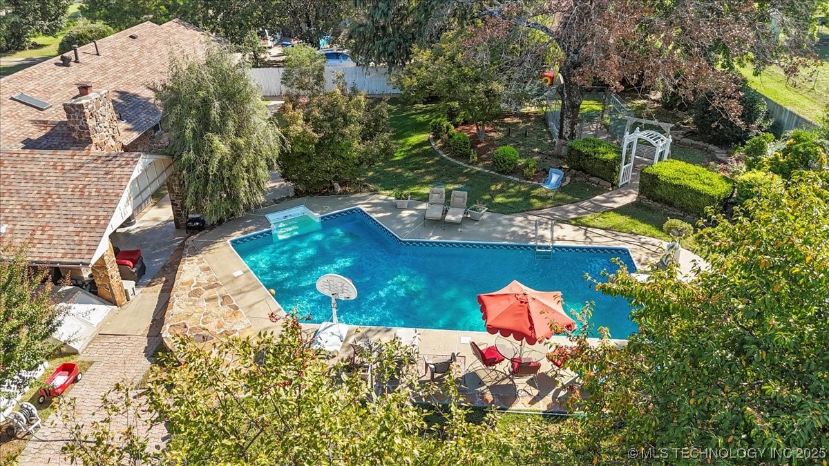 1804 E Hollow Oak Road Property Photo 72