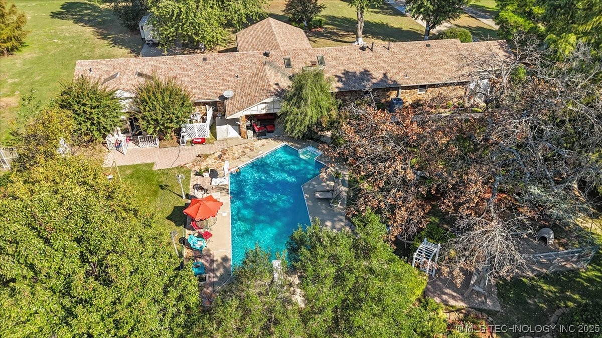 1804 E Hollow Oak Road Property Photo 73