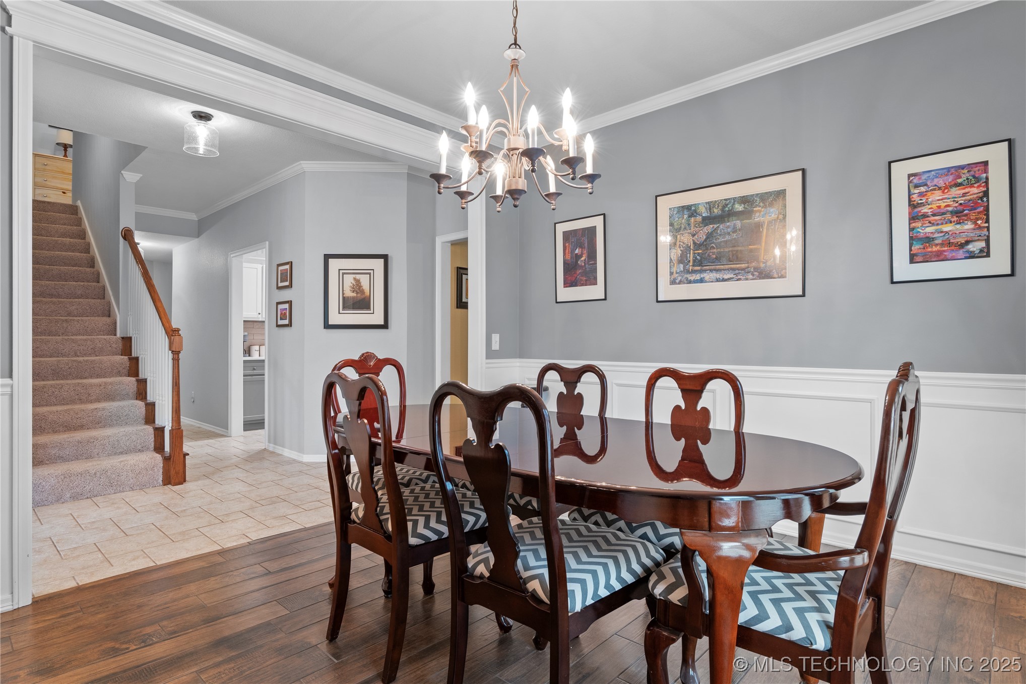 2429 S Umbrella Avenue Property Photo 11