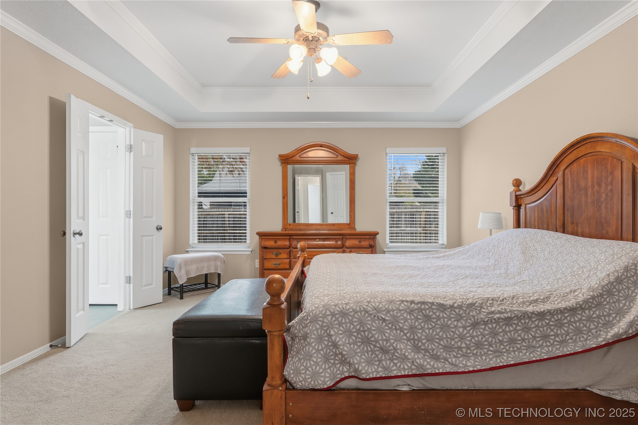 2429 S Umbrella Avenue Property Photo 23