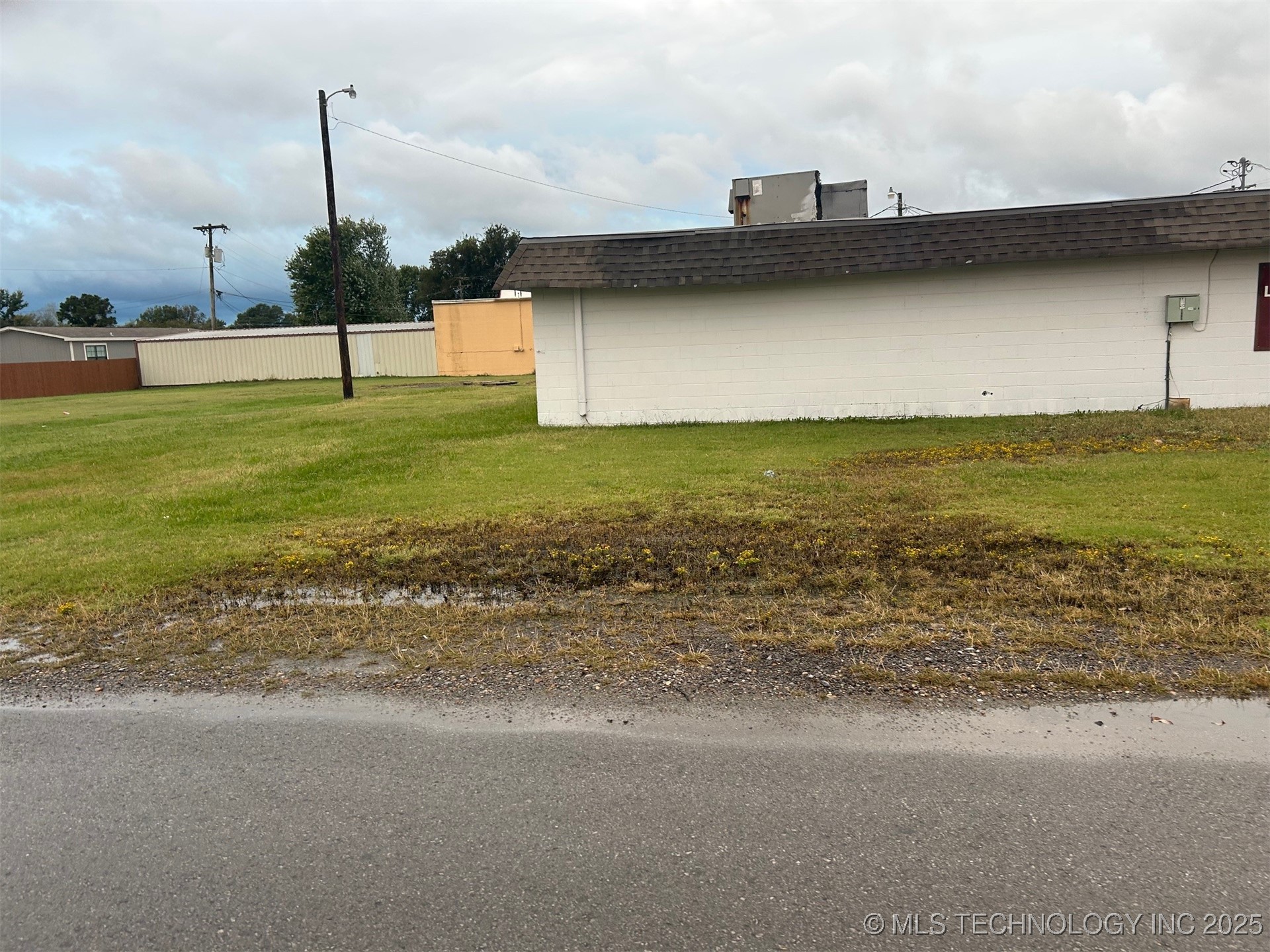 603 W Cherokee Street Property Photo 8