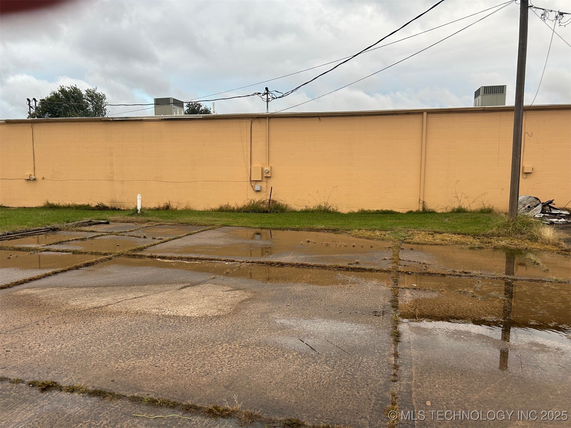 603 W Cherokee Street Property Photo 9