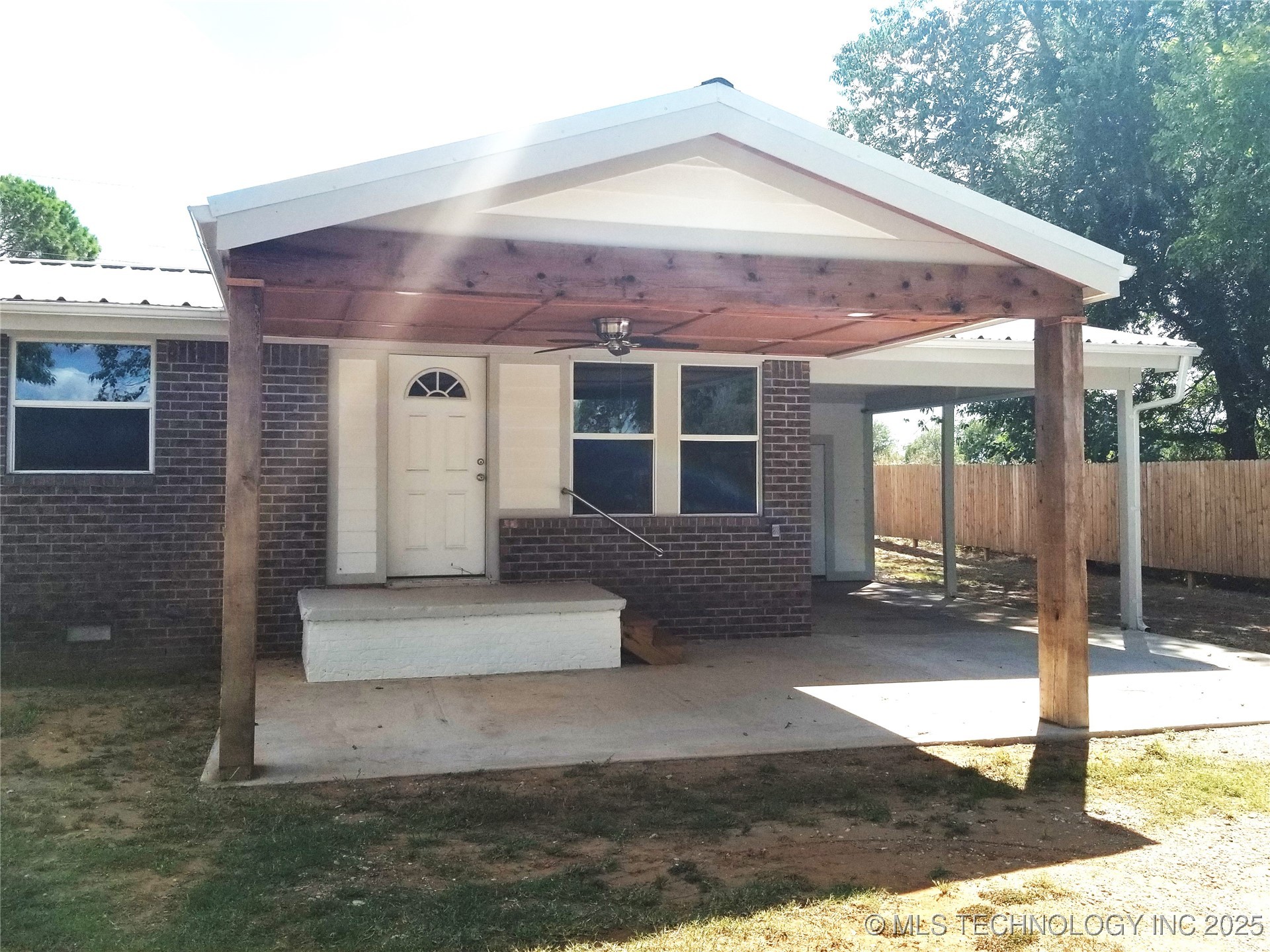 28352 Buchanan Circle Property Photo 8