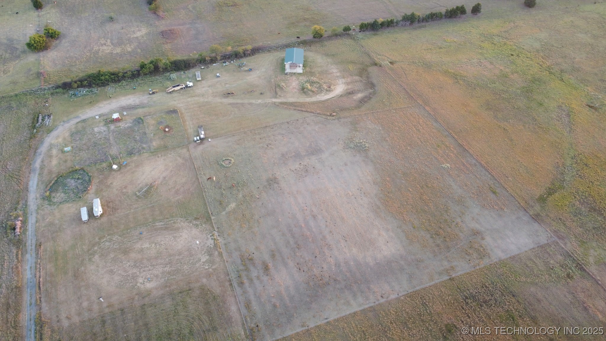 252 Tower Property Photo 3