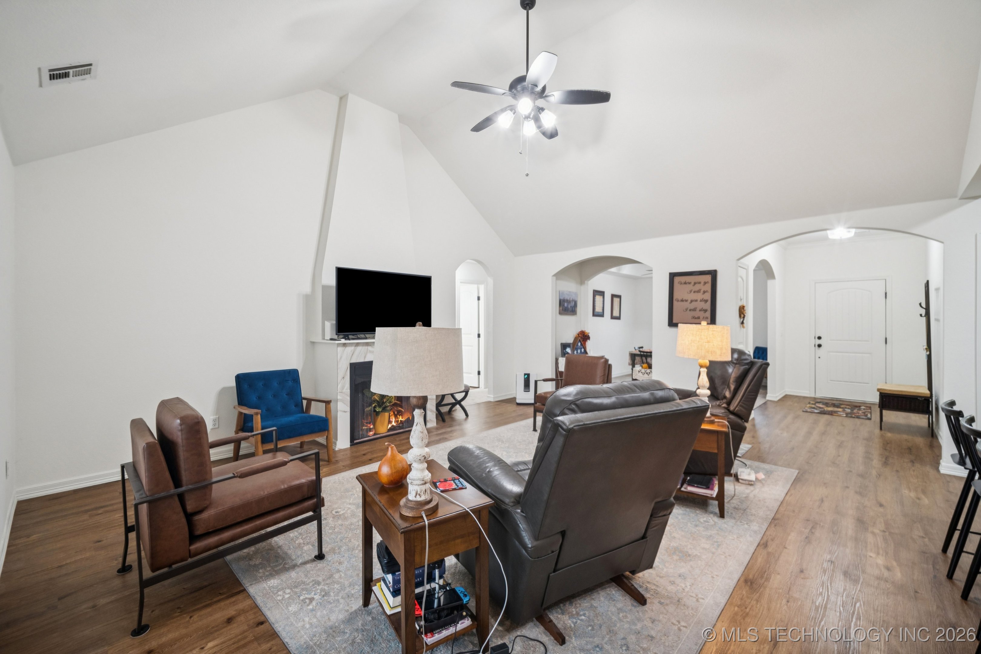 12327 E 69th Street North Property Photo 7