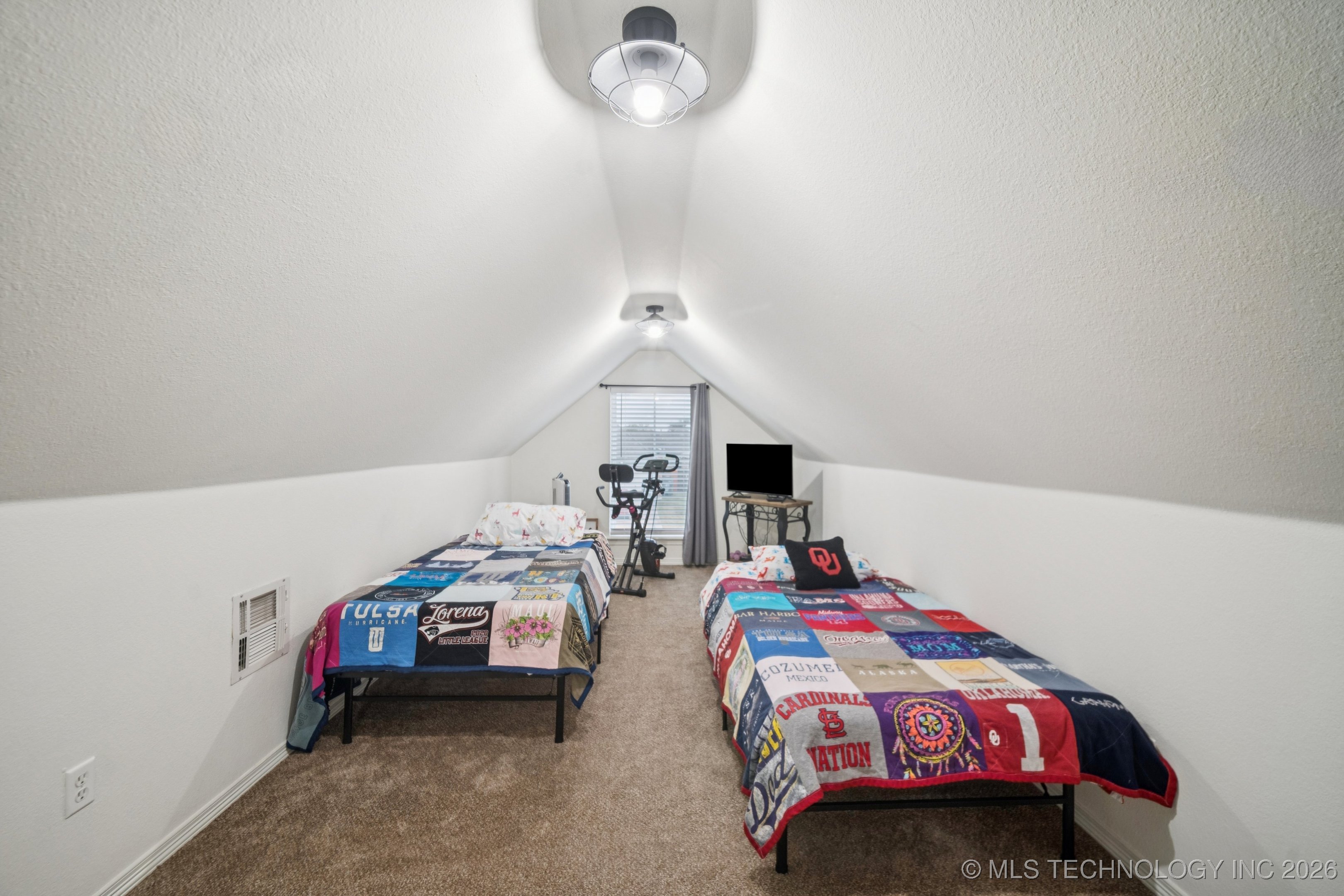 12327 E 69th Street North Property Photo 26