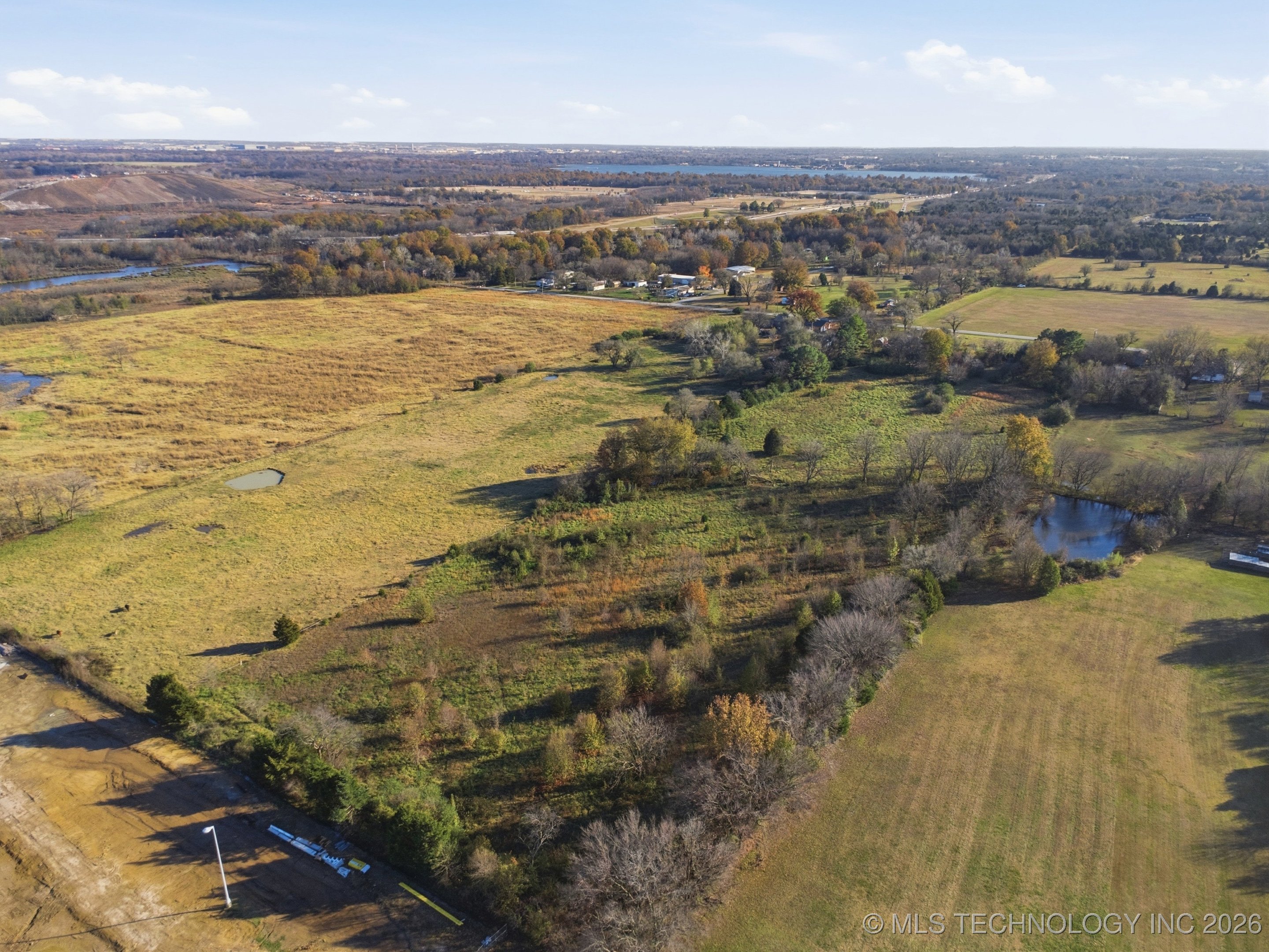 2721 E 61st Street N Property Photo 9