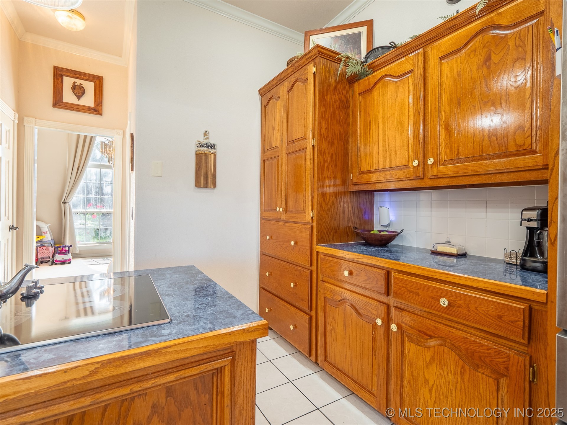 33 River Oaks Property Photo 17