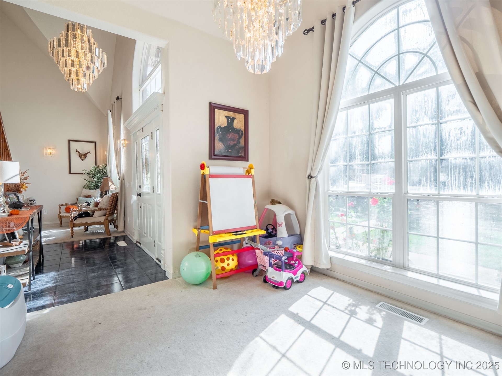 33 River Oaks Property Photo 28