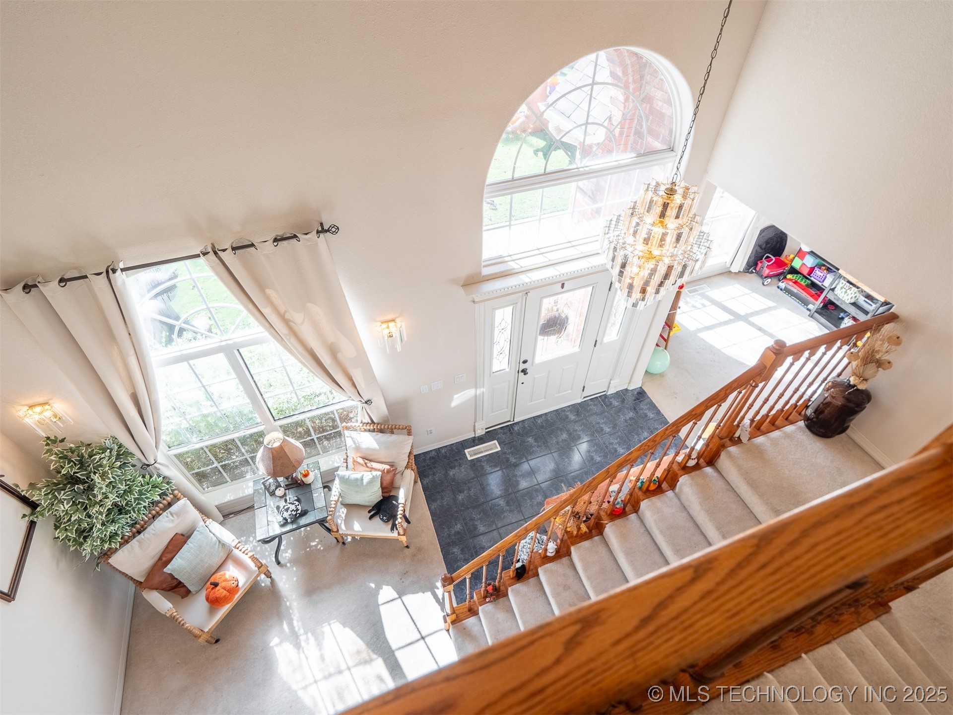 33 River Oaks Property Photo 30