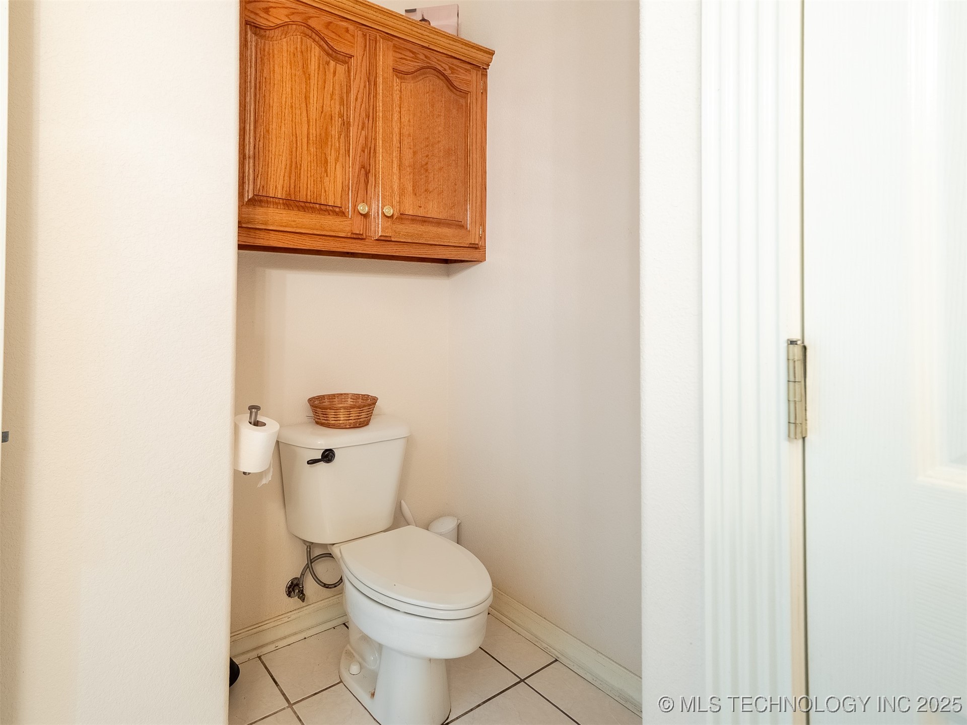 33 River Oaks Property Photo 41