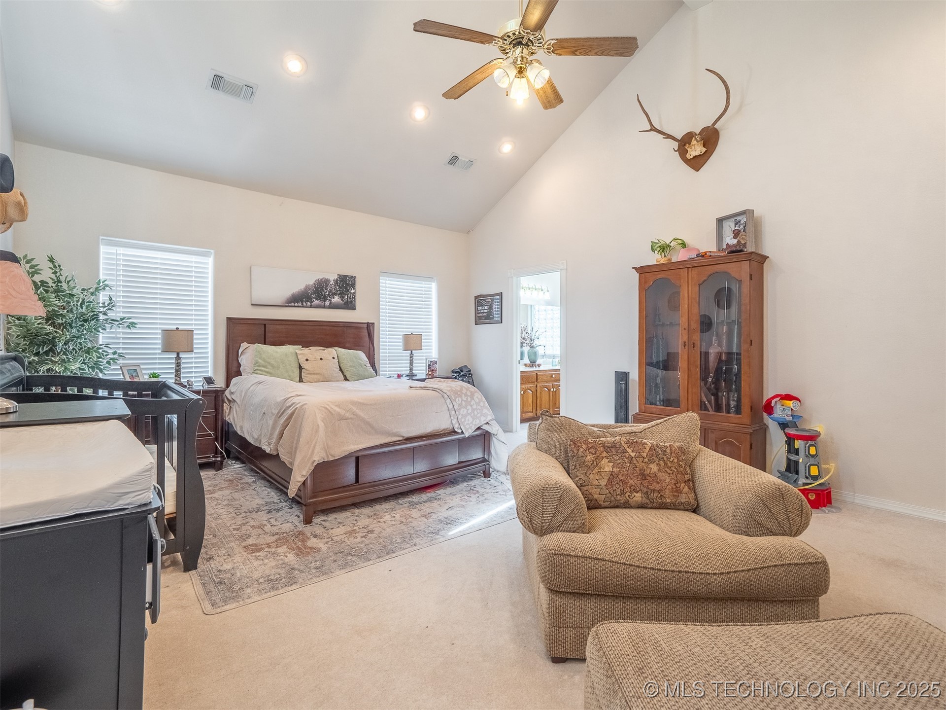 33 River Oaks Property Photo 44