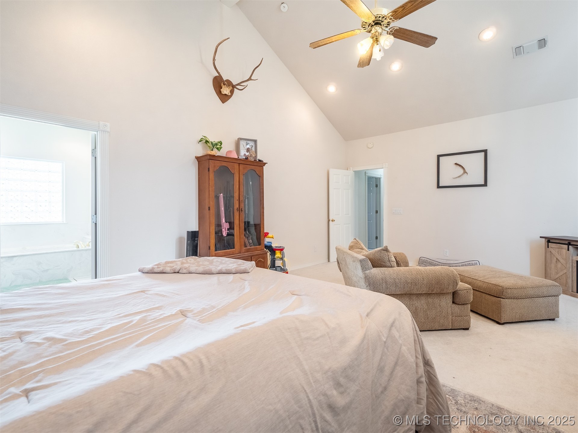 33 River Oaks Property Photo 45