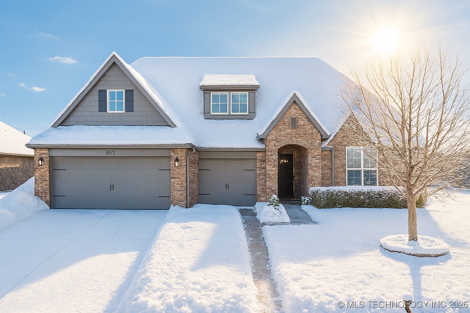 8710 N 157th East Avenue Property Photo 1