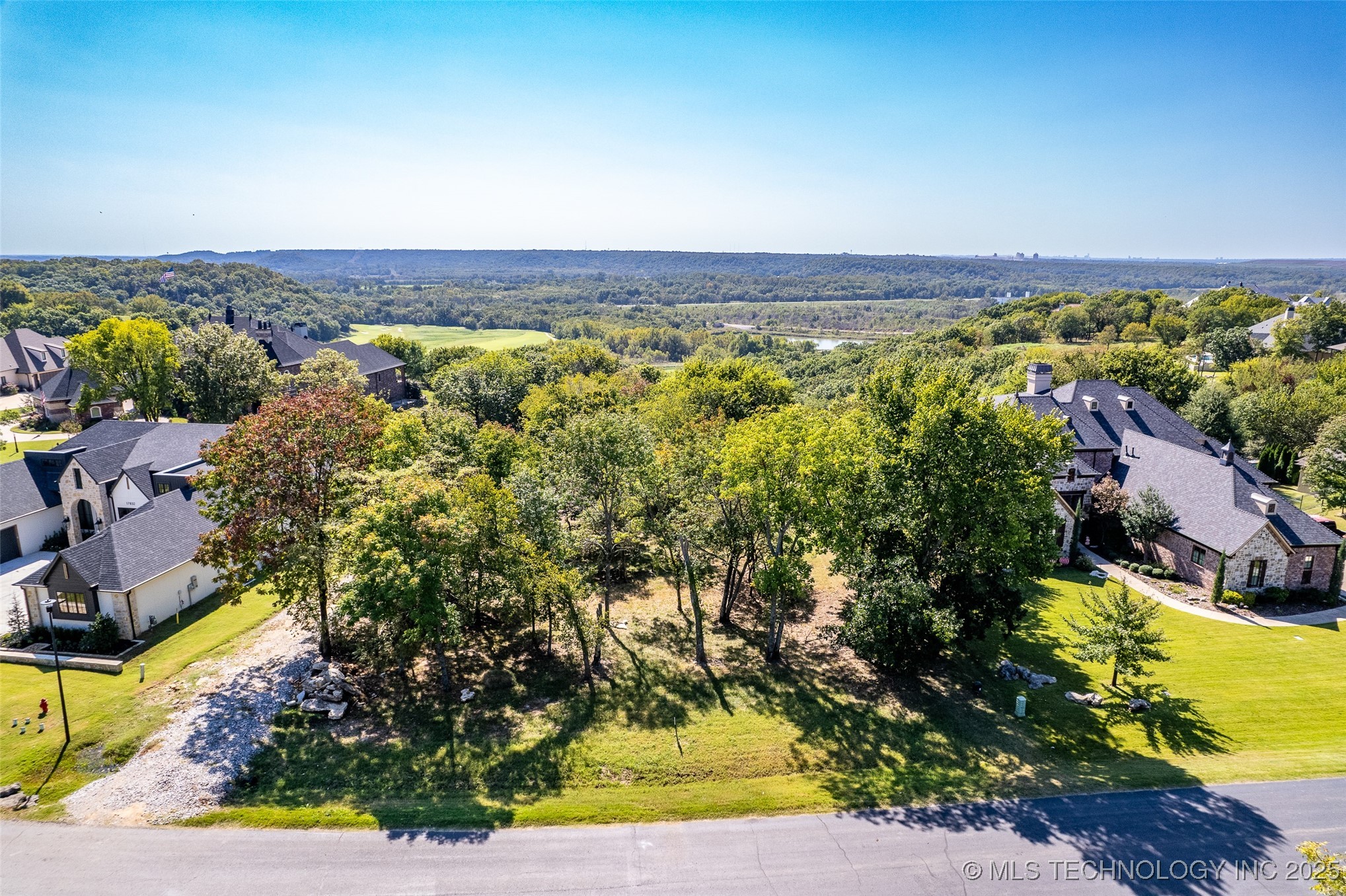 17798 E Anthem Ridge Road Property Photo 7