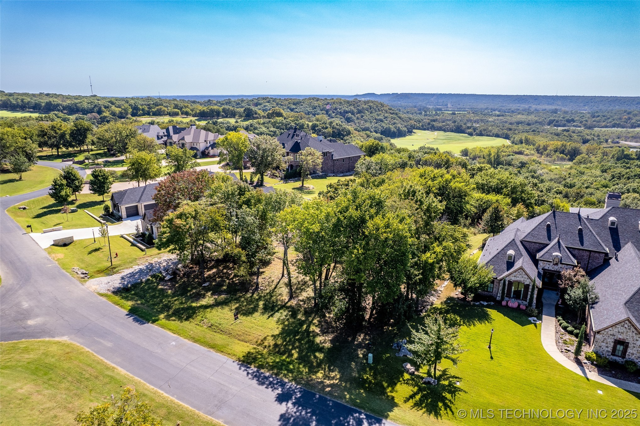 17798 E Anthem Ridge Road Property Photo 9