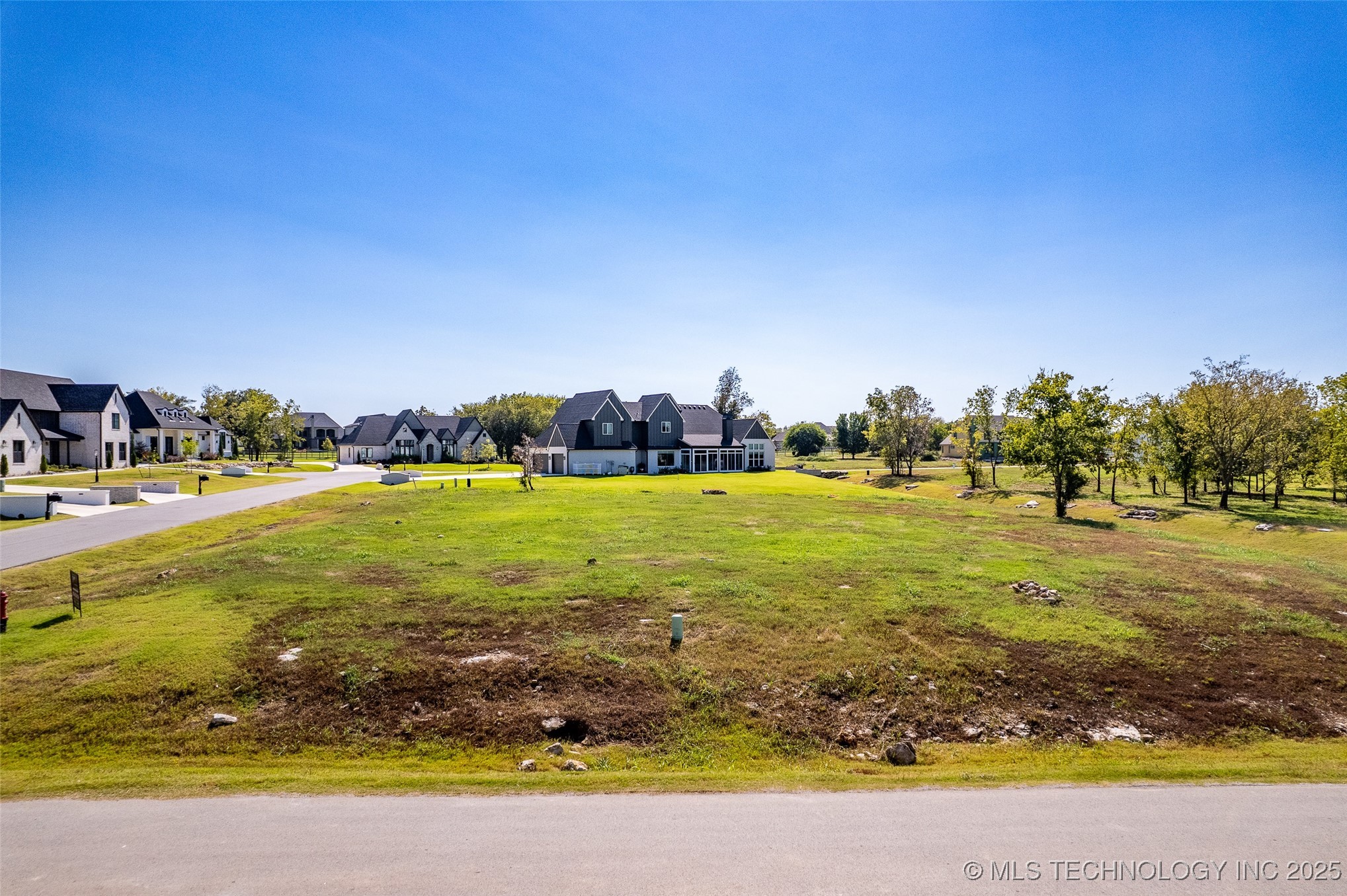17862 E Patriot Drive Property Photo 5