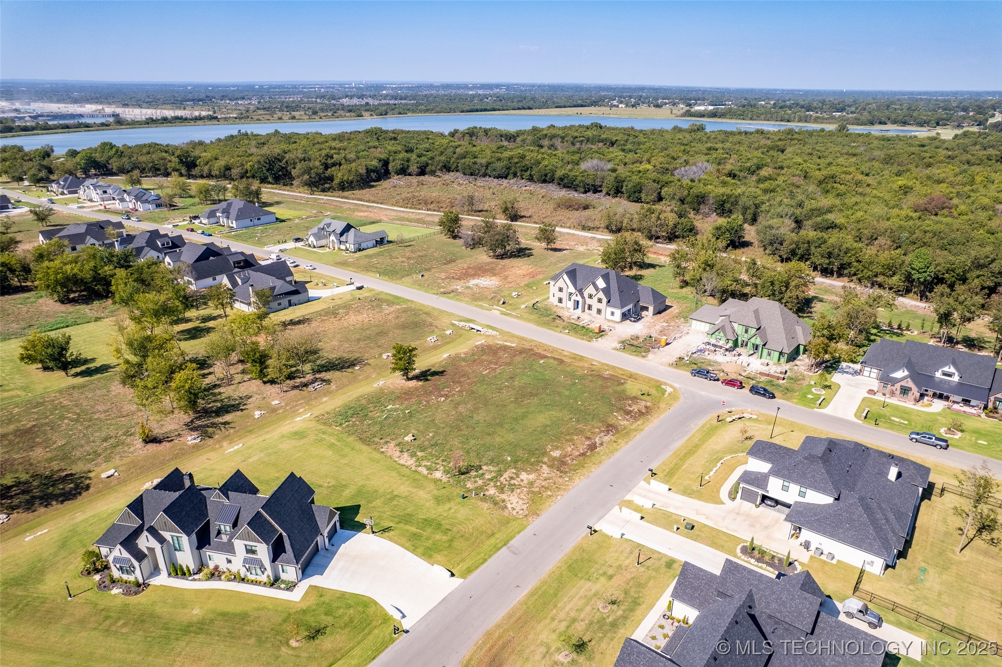 17862 E Patriot Drive Property Photo 11