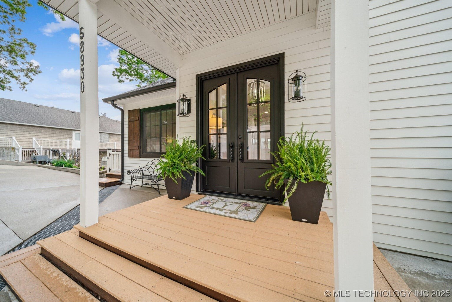 58930 E 332 Road Property Photo 5