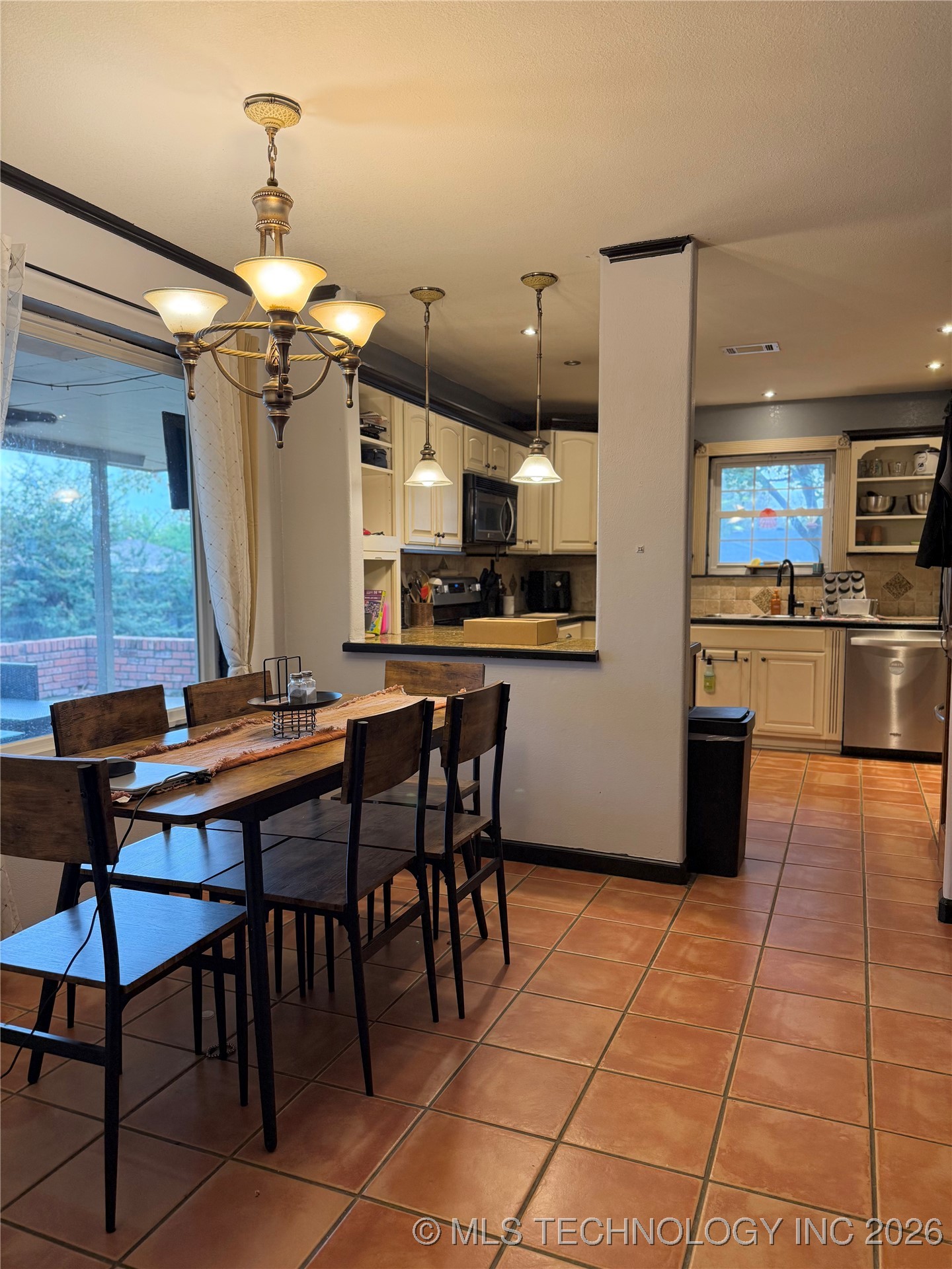 1507 Sunny Property Photo 6