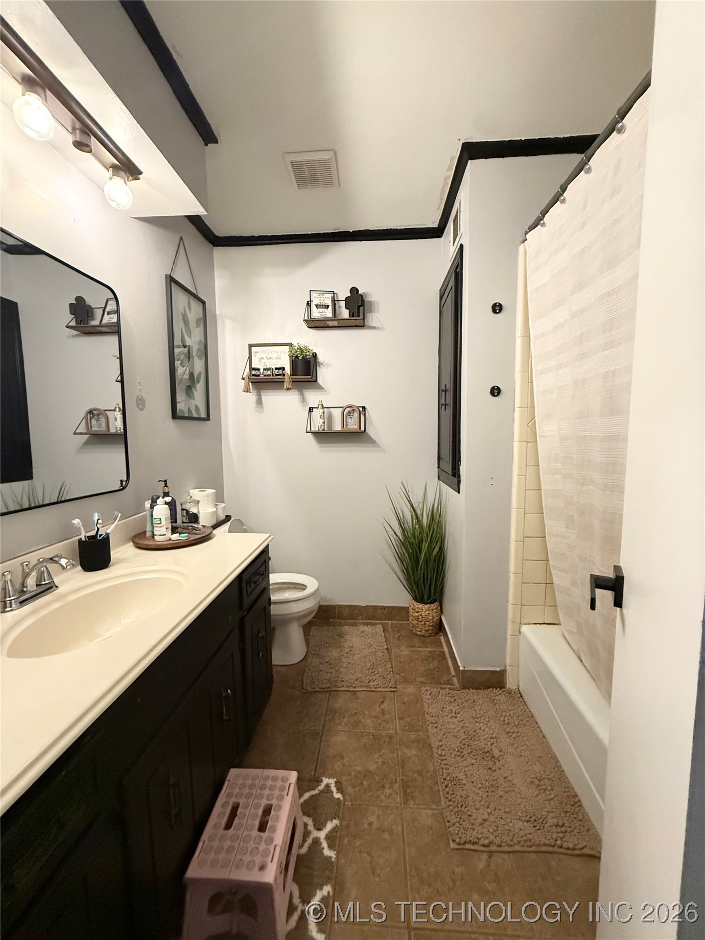 1507 Sunny Property Photo 8