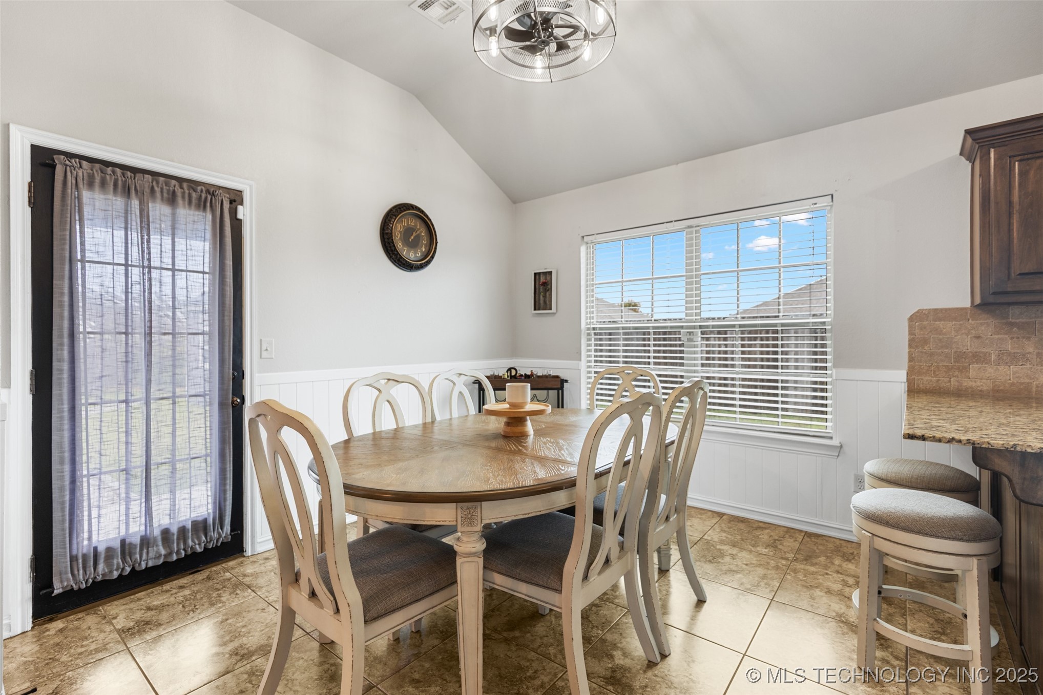 13364 N 133rd East Avenue Property Photo 23